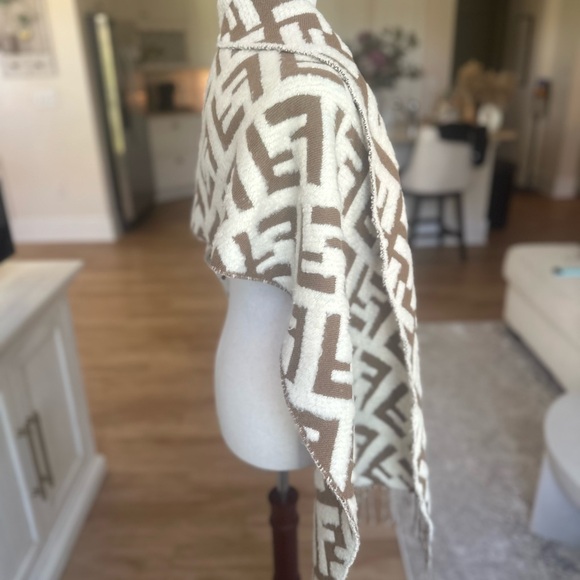 Fendi - Vintage Zucca Logo Printed Scarf - Picture 2 of 10